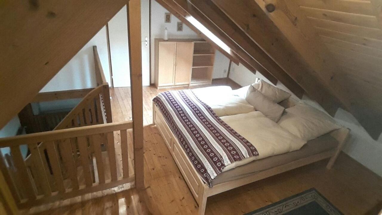 Ferienhaus "Am Schleifenbach" Saalfeld Saale Bagian luar foto