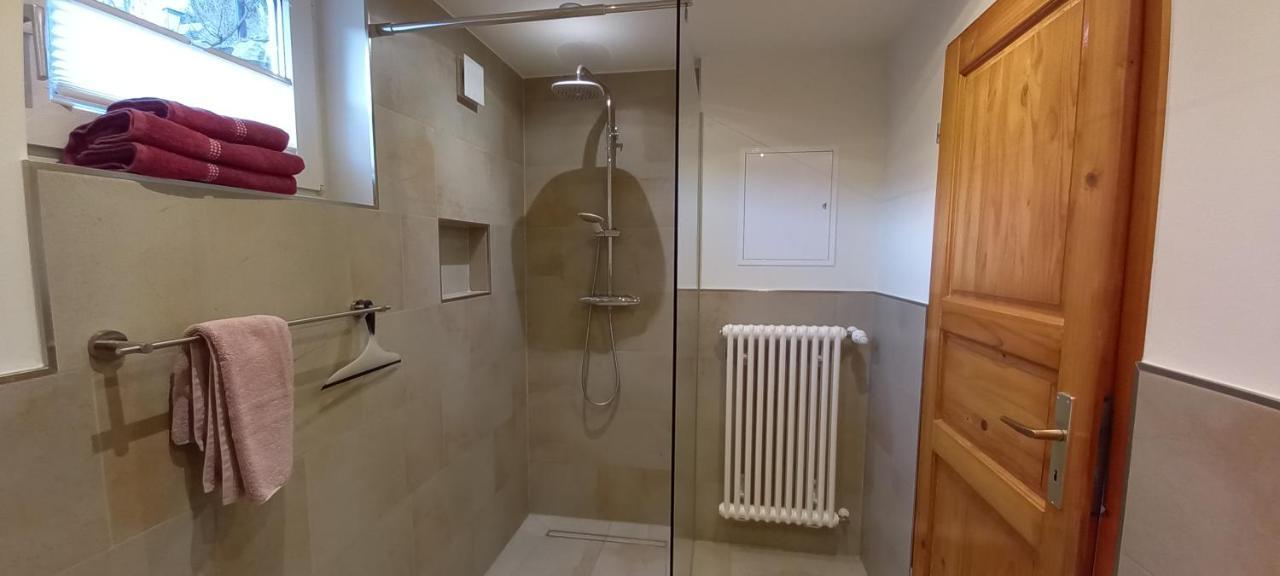 Ferienhaus "Am Schleifenbach" Saalfeld Saale Bagian luar foto